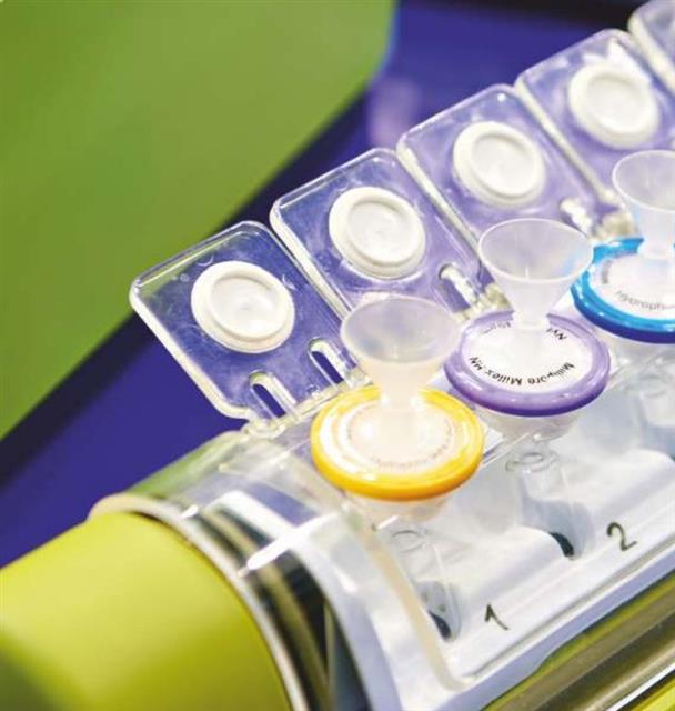 Kikflo syringe filters loaded in a filtration tray